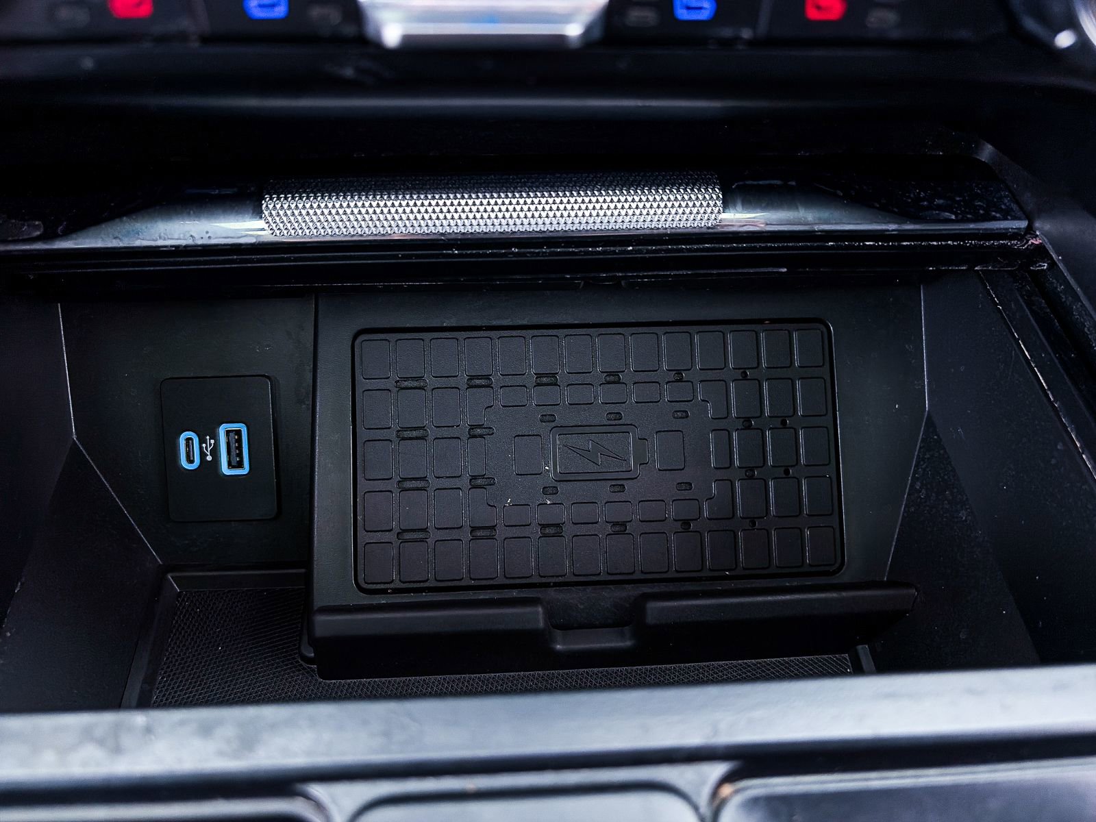 Used 2023 Ford F150 Raptor w/ Equipment Group 802A Raptor R AWD/4WD image 29