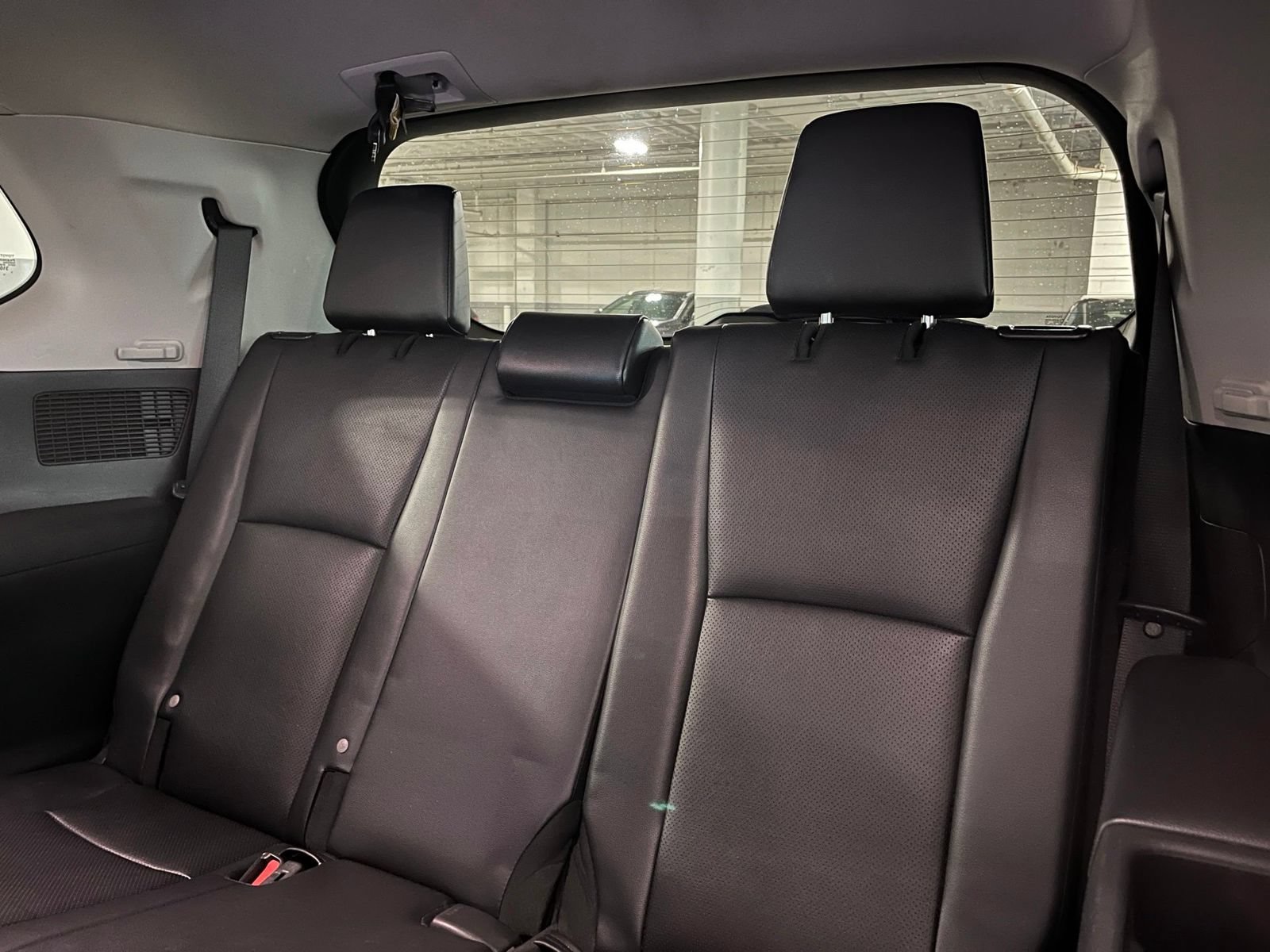 Used 2024 Toyota Grand Highlander AWD Hybrid image 36