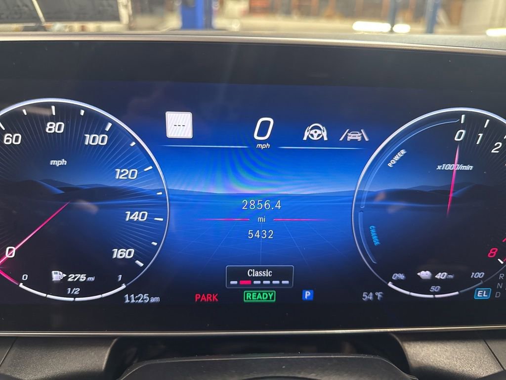 Used 2025 Mercedes-Benz GLC 350e image 16