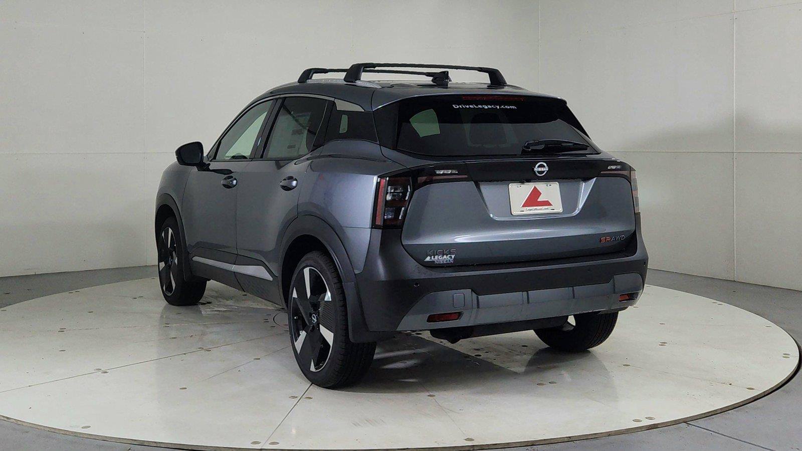 Used 2026 Nissan Kicks SR w/ Illumination Package AWD/4WD image 5