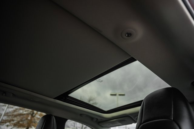 Used 2019 Jeep Cherokee Limited image 34