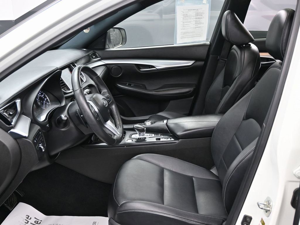 Used 2021 INFINITI QX50 Luxe w/ Appearance Package image 16