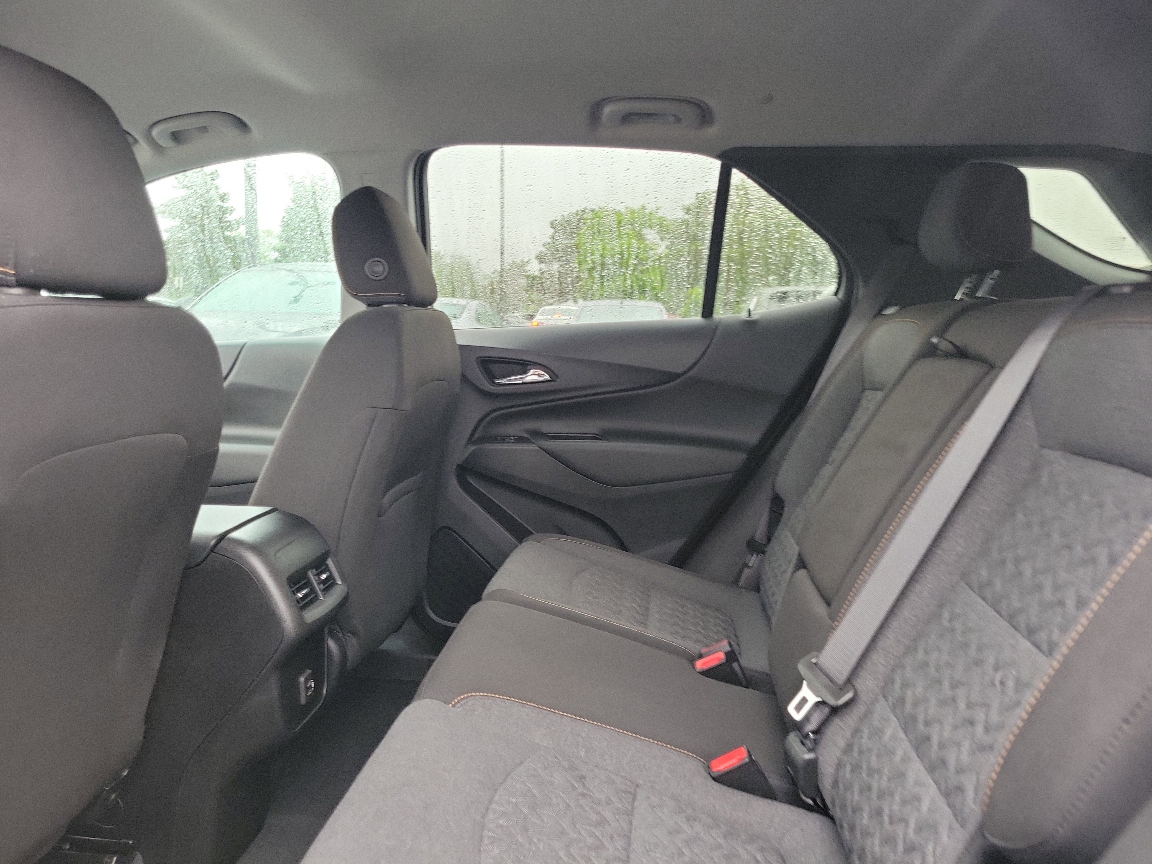Used 2022 Chevrolet Equinox LT FWD image 11