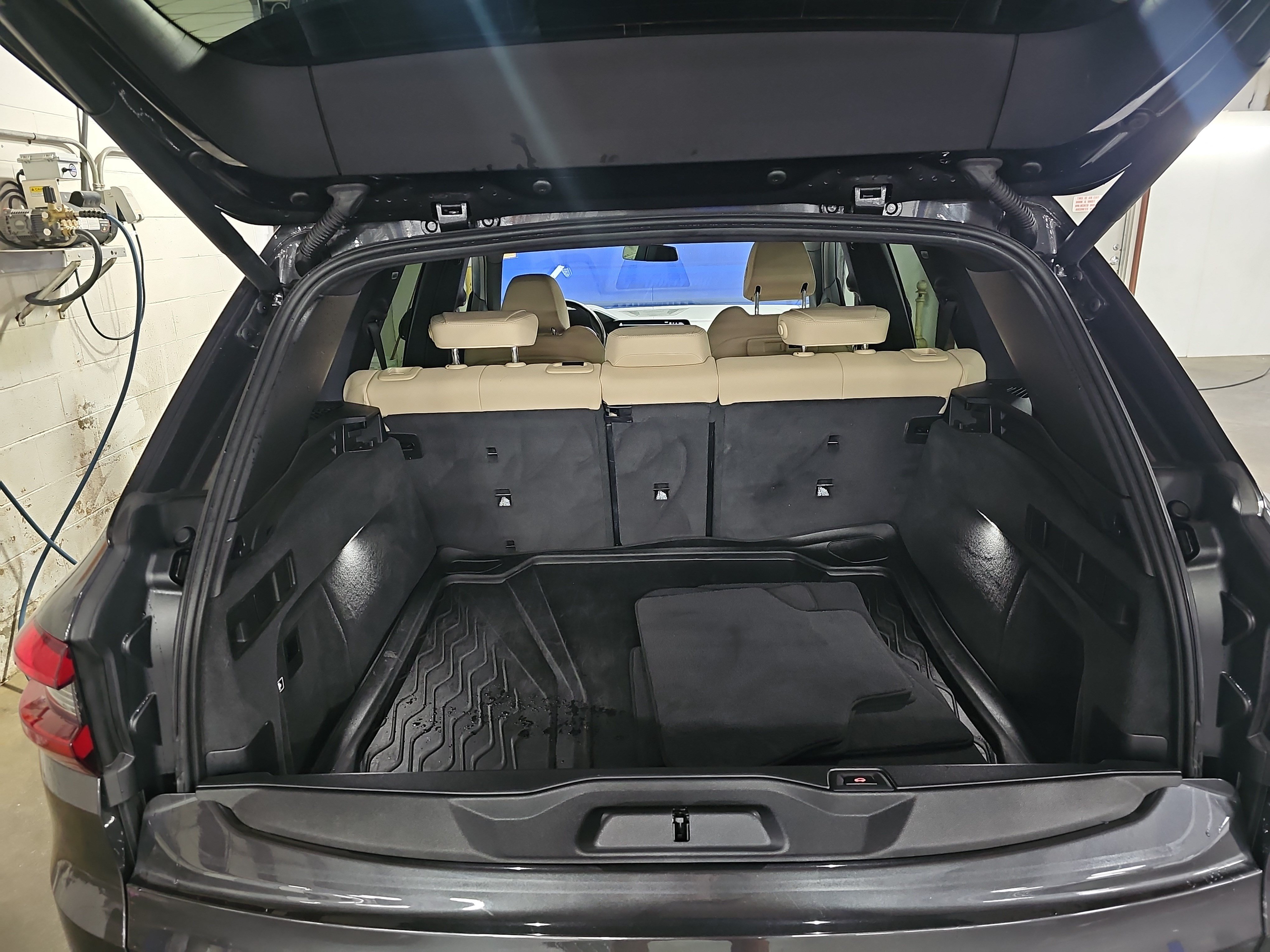 Used 2021 BMW X5 sDrive40i w/ Convenience Package RWD image 13