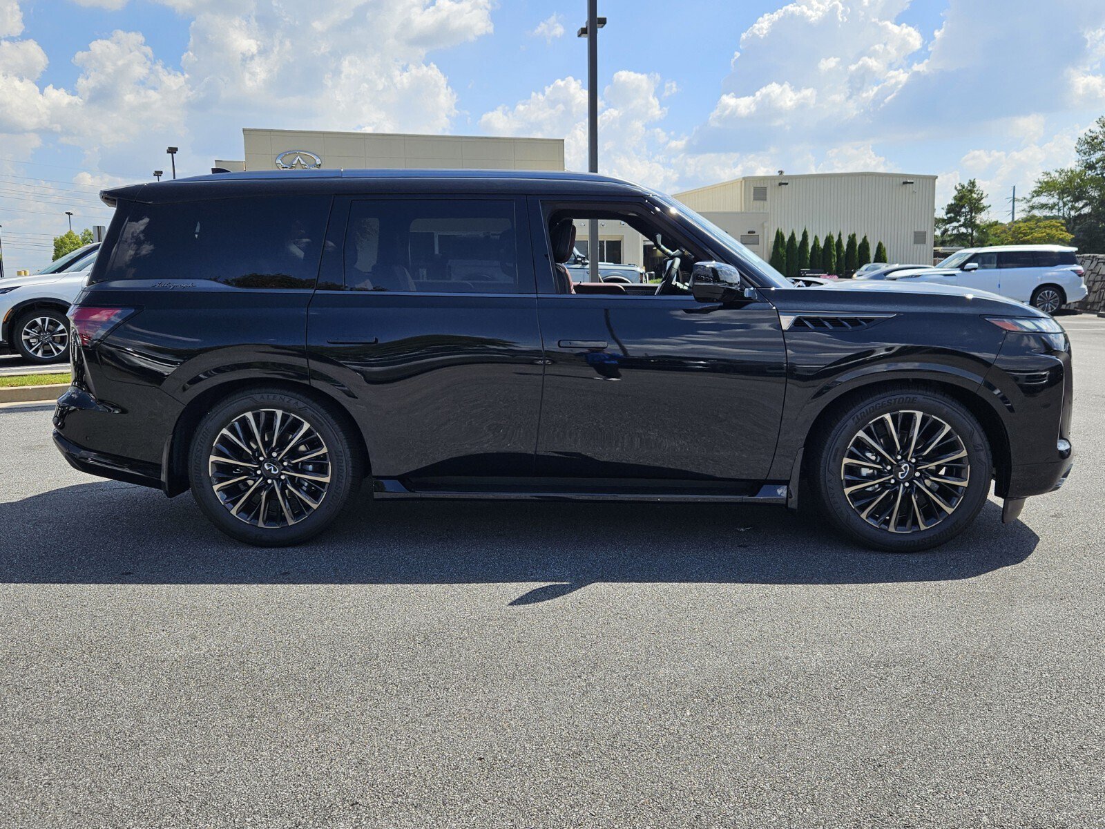 New 2027 INFINITI QX80 Autograph w/ Premium Cargo Package AWD/4WD image 5