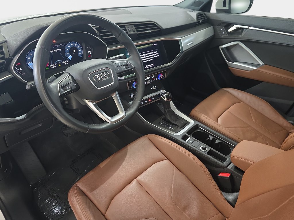 Used 2021 Audi Q3 2.0T Premium w/ Convenience Package AWD/4WD image 19