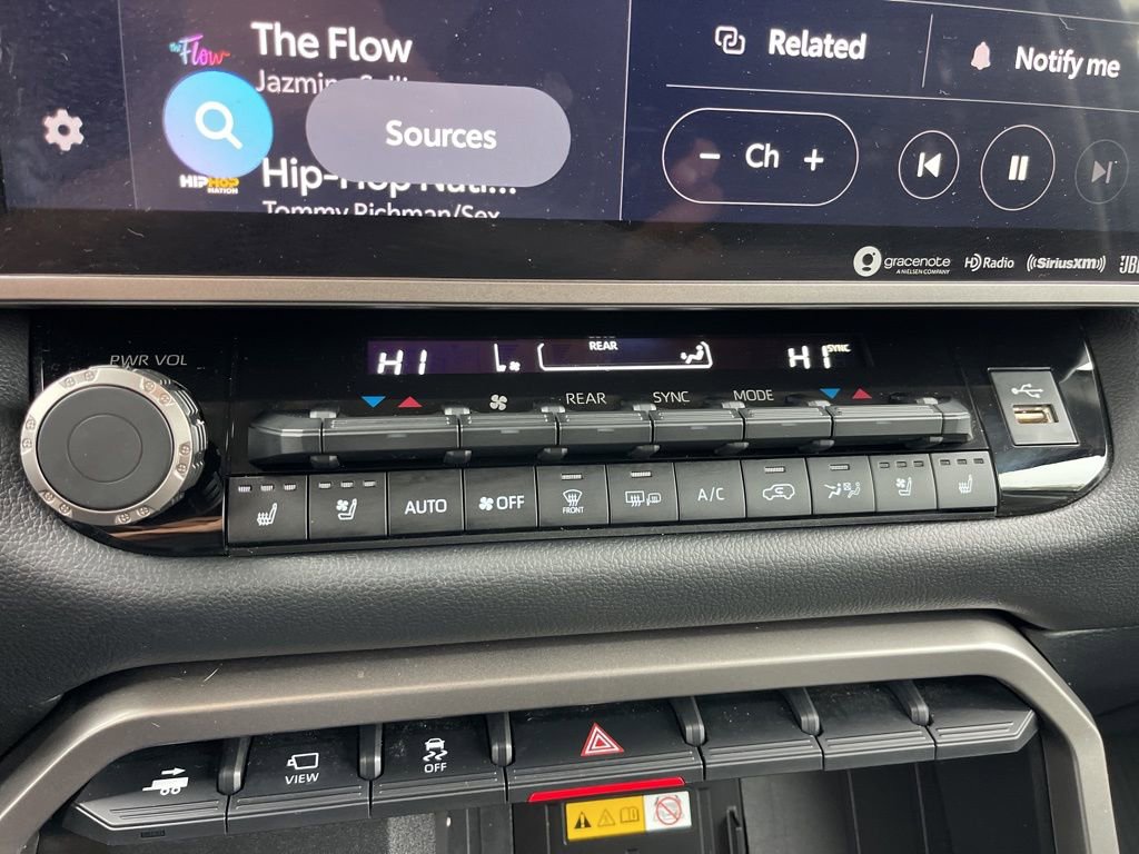 Used 2024 Toyota Sequoia Limited w/ Tow Technology Package image 12