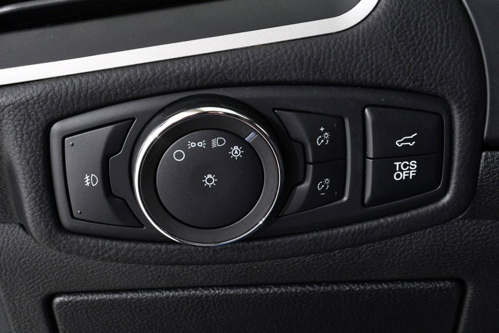 Used 2022 Ford Edge SEL w/ Convenience Package image 32