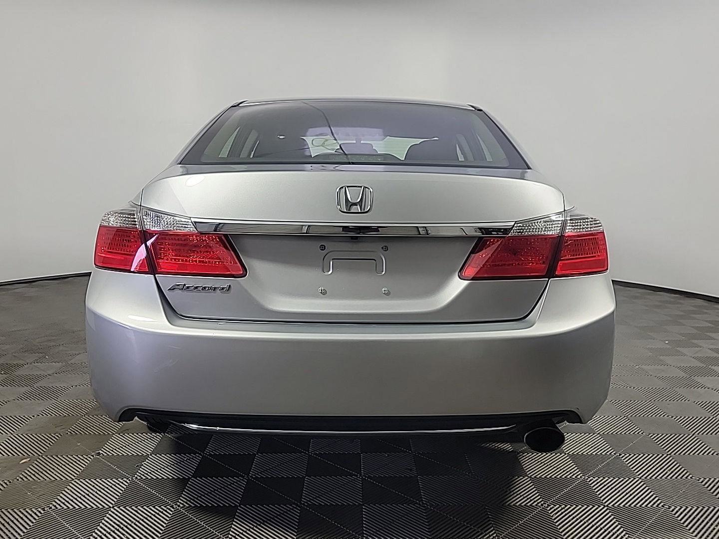 Used 2014 Honda Accord LX image 5