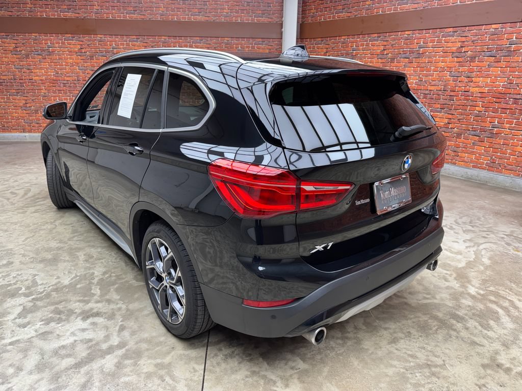 Used 2022 BMW X1 xDrive28i w/ Convenience Package AWD/4WD image 2