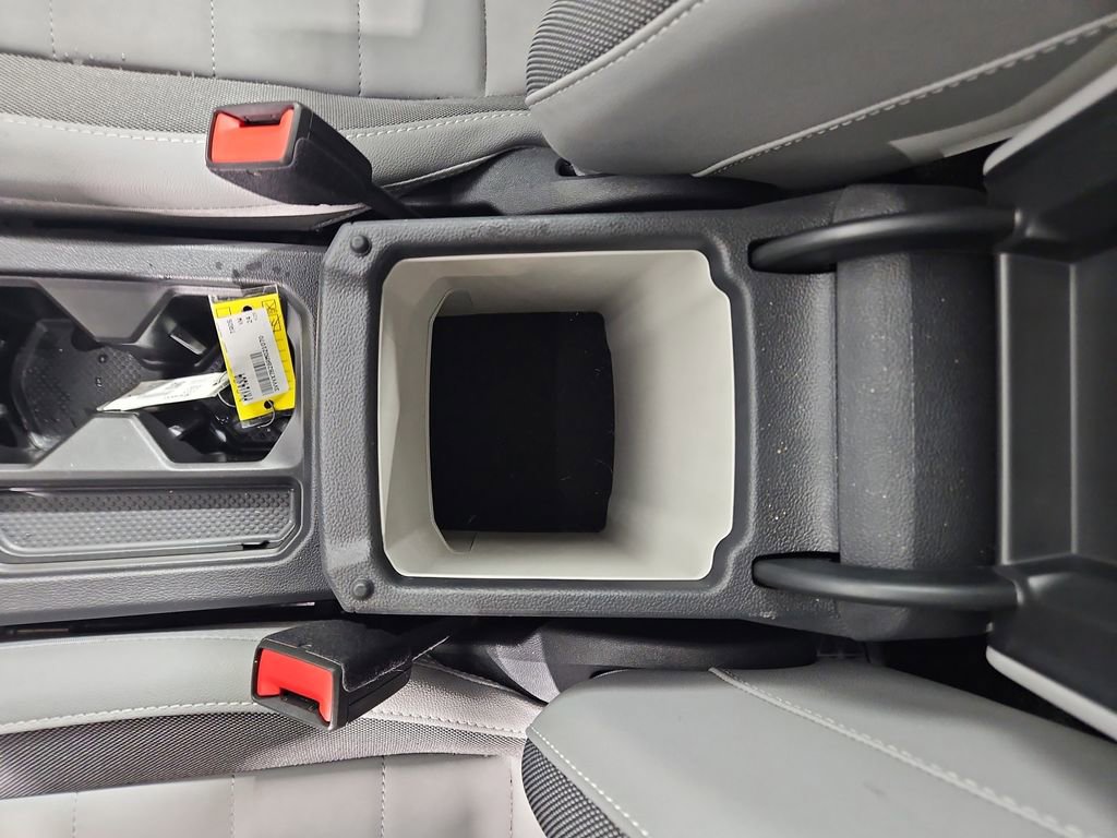 Certified 2024 Volkswagen Taos SE image 28