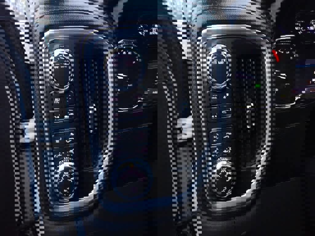 Used 2020 GMC Sierra 1500 Elevation w/ Elevation Value Package image 24