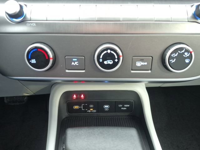 New 2026 Hyundai Kona SE image 28