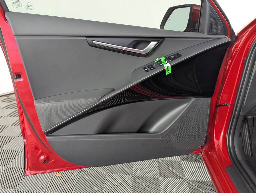 New 2025 Kia Niro EX w/ EX Cold Weather Package FWD image 17