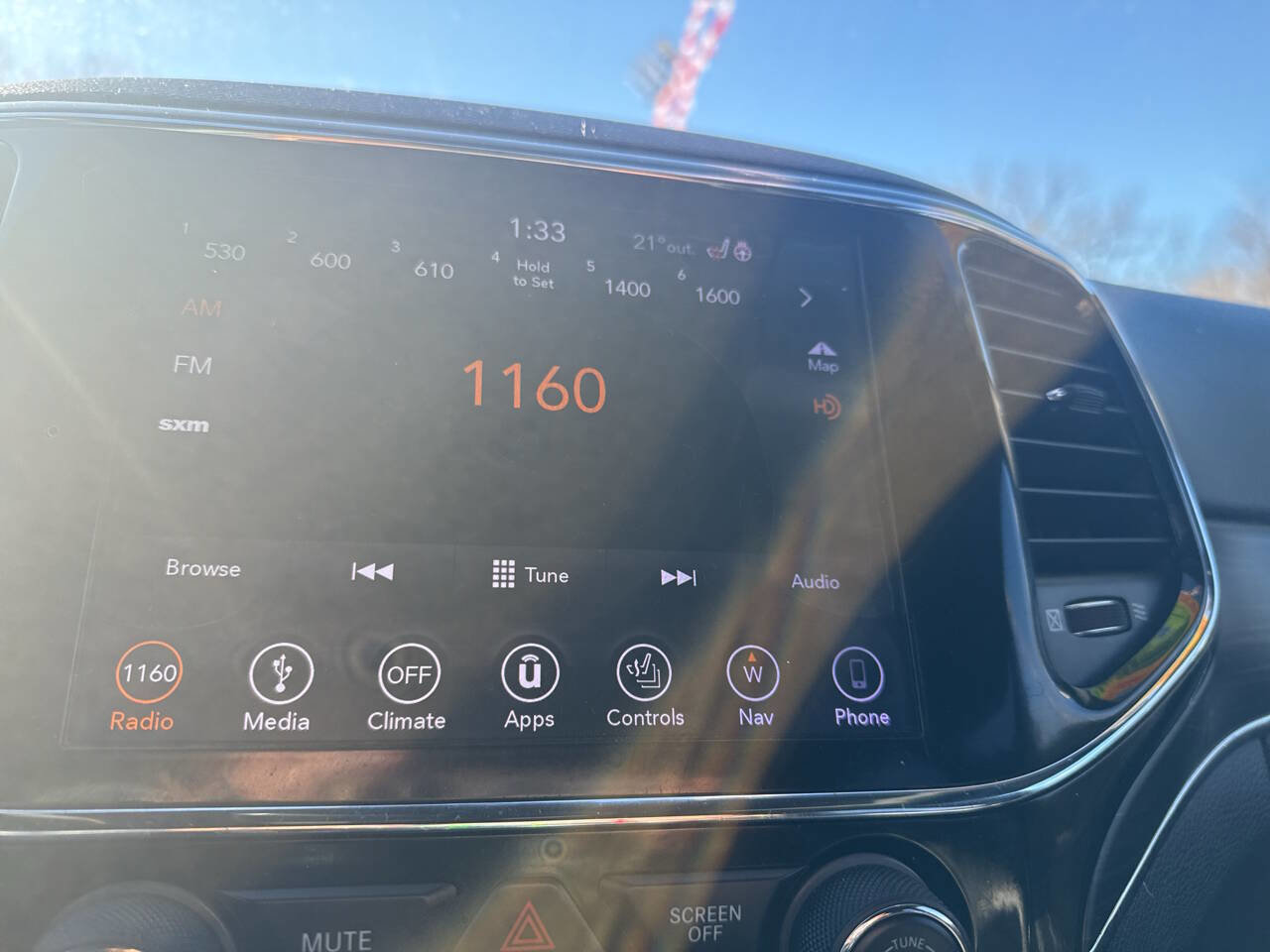 Used 2019 Jeep Grand Cherokee Limited image 37