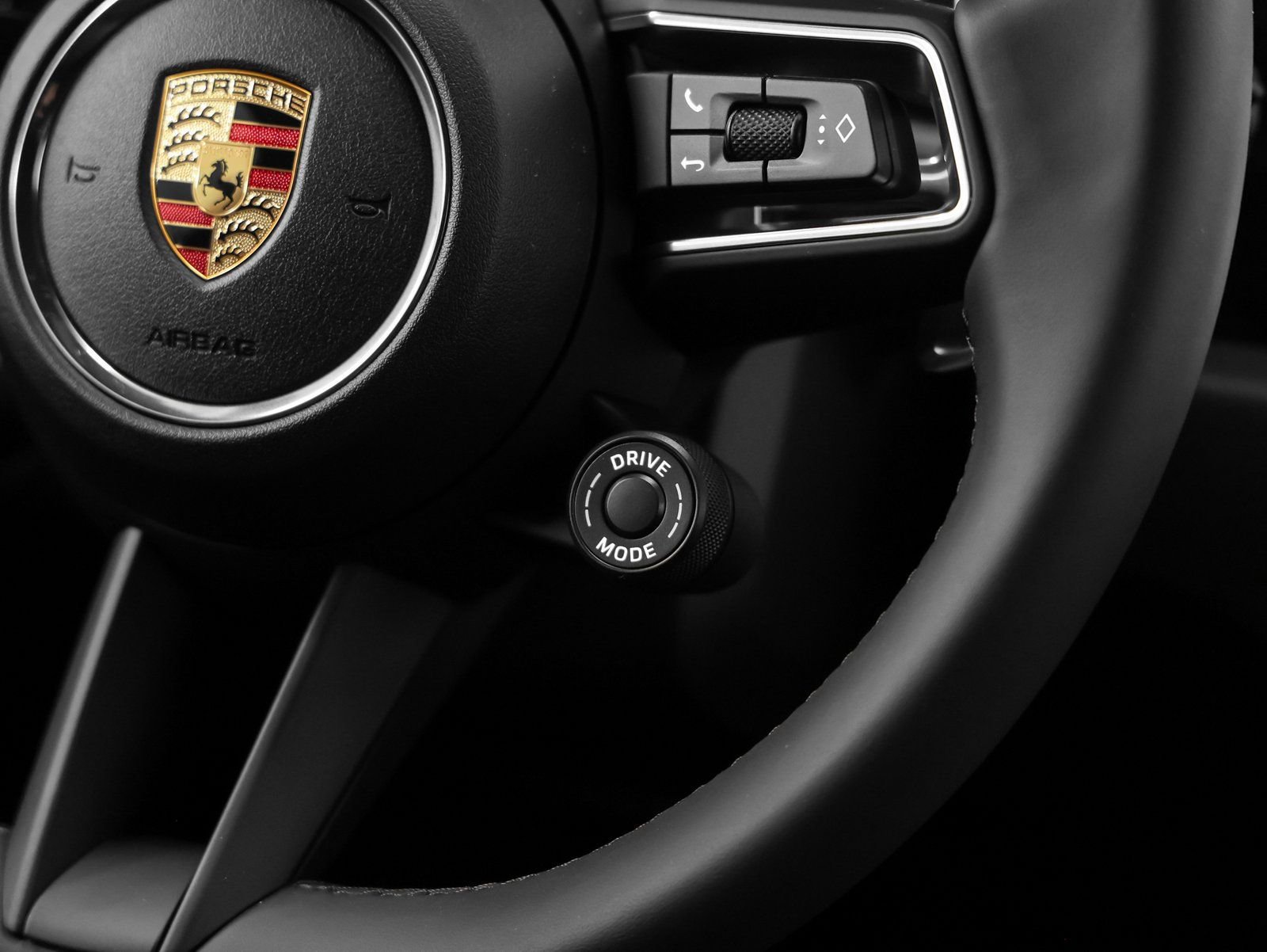 New 2026 Porsche Macan S image 38