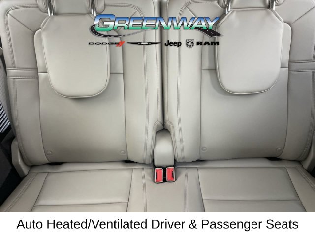 Used 2023 Lincoln Aviator Reserve w/ Equipment Group 201A AWD/4WD image 16