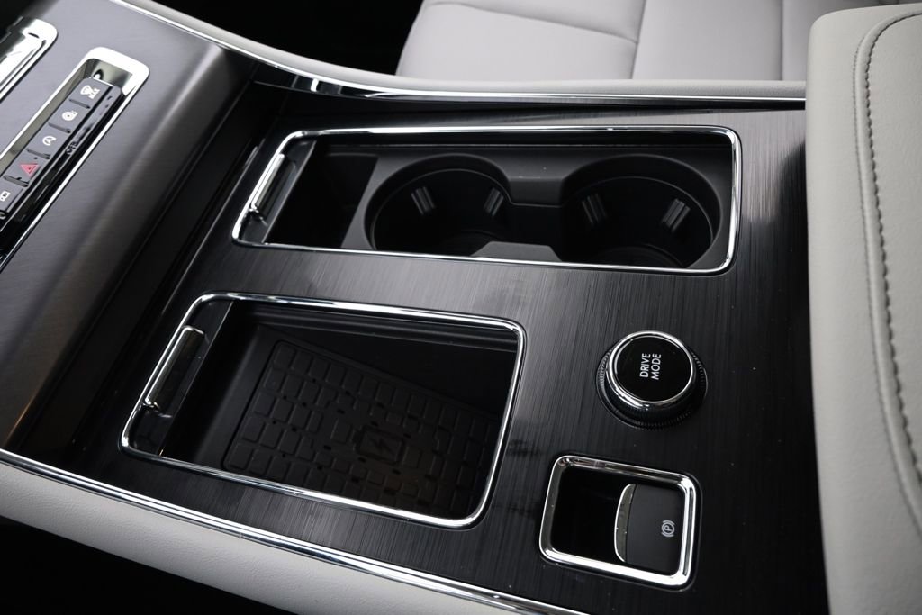 New 2026 Lincoln Aviator AWD image 32