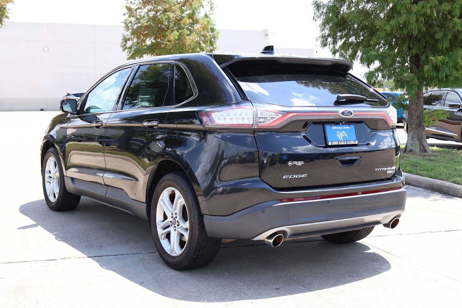 Used 2015 Ford Edge Titanium AWD/4WD image 4