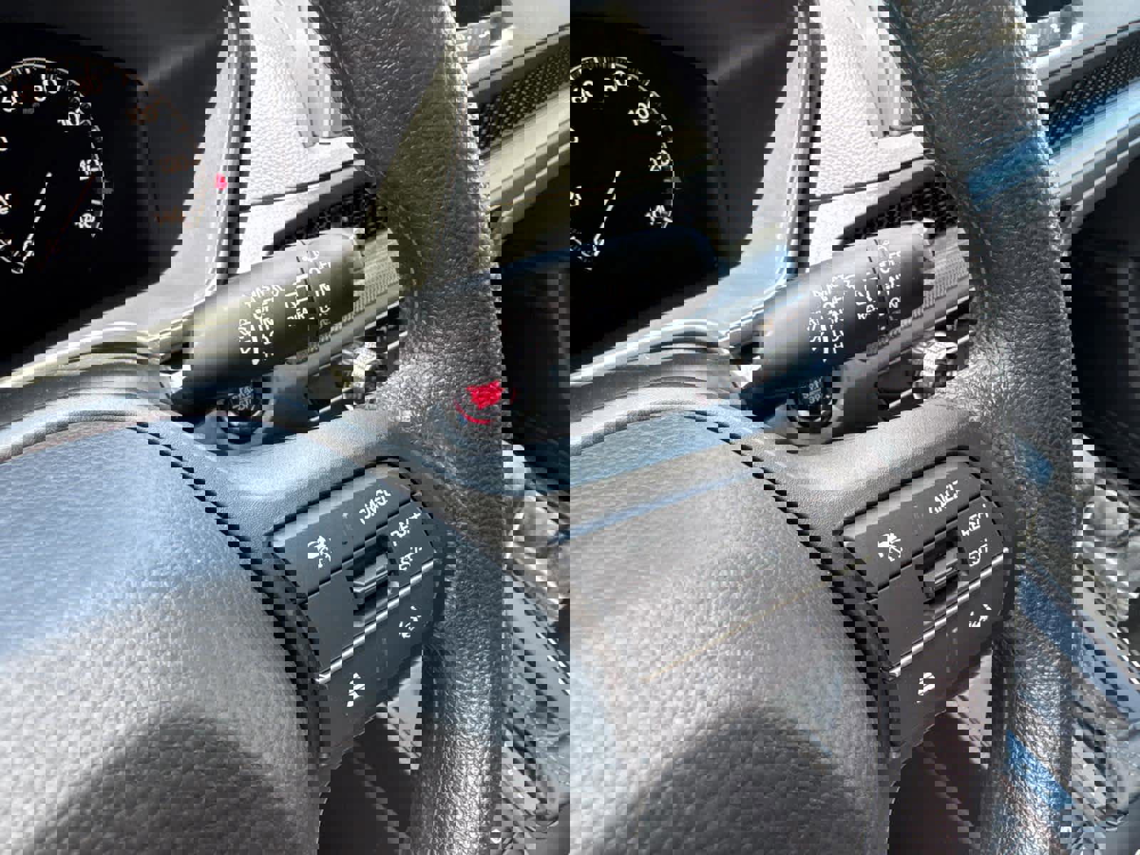 Used 2024 Honda CR-V LX image 19