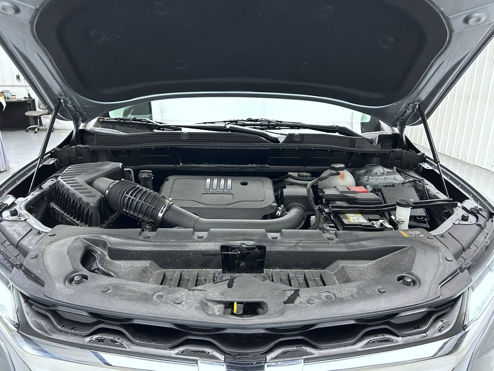 Used 2025 Chevrolet Blazer LT AWD/4WD image 24