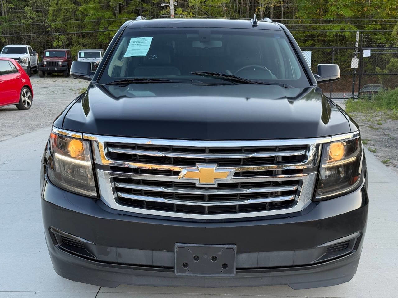 Used 2016 Chevrolet Suburban LS RWD image 2