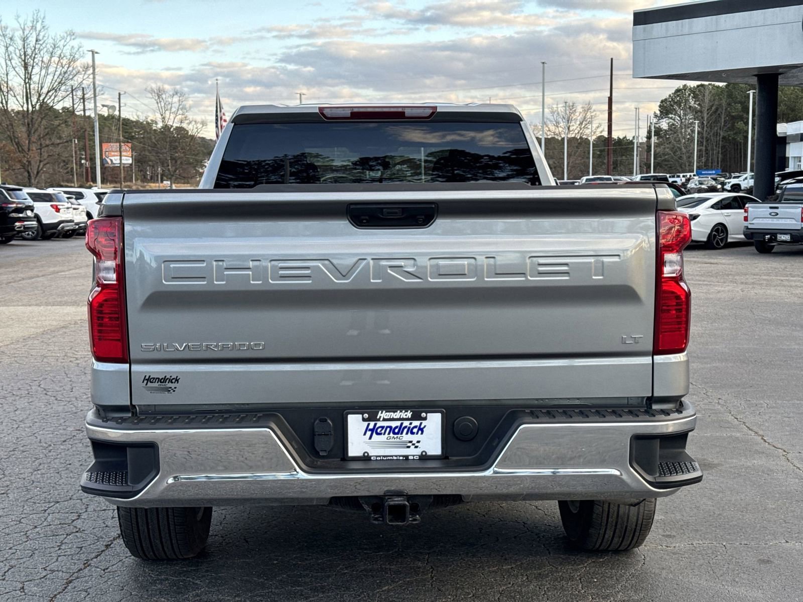 Used 2024 Chevrolet Silverado 1500 LT AWD/4WD image 9