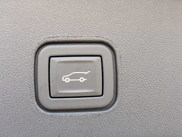 Certified 2024 Cadillac Lyriq Sport AWD/4WD image 16