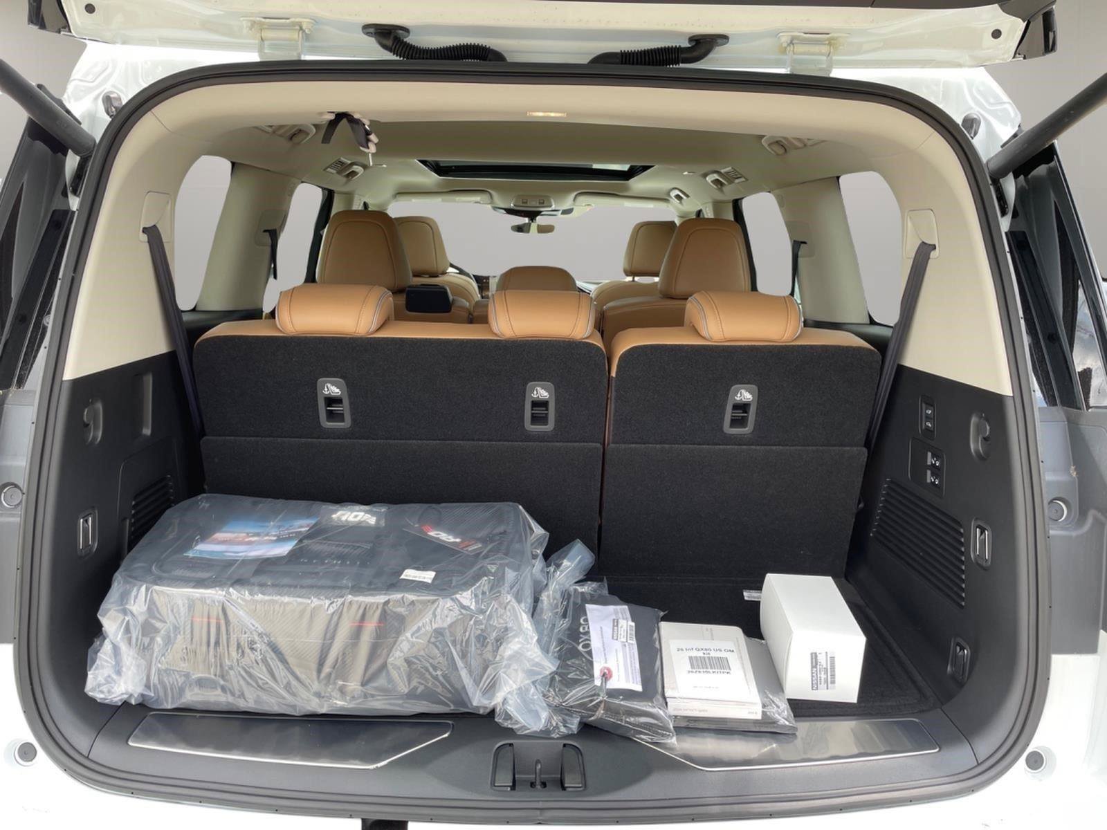 New 2026 INFINITI QX80 Luxe w/ Cargo Package RWD image 6