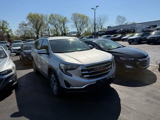 Used 2020 GMC Terrain SLT w/ Preferred Package image 3