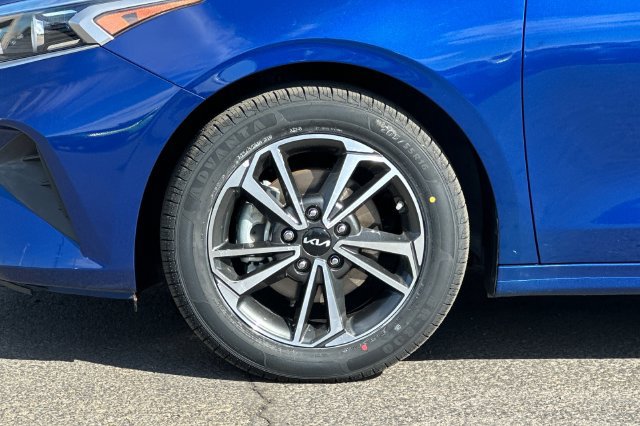 Used 2024 Kia Forte LXS w/ LXS Technology Package FWD image 22