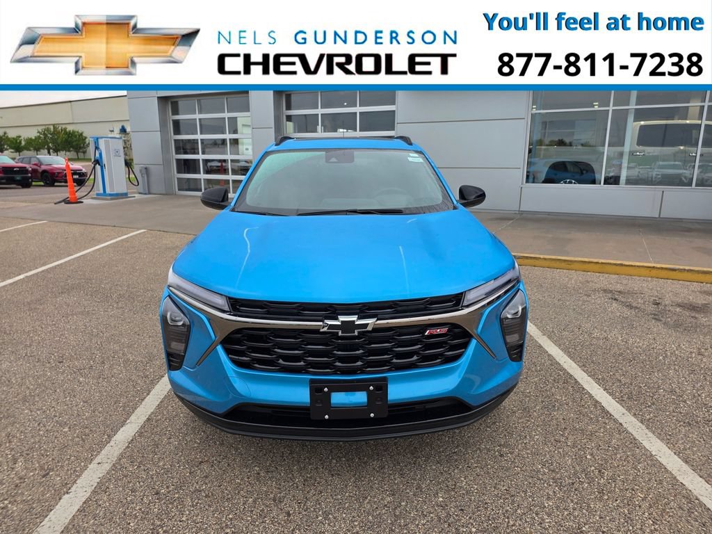 New 2026 Chevrolet Trax RS w/ Sunroof Package FWD image 2