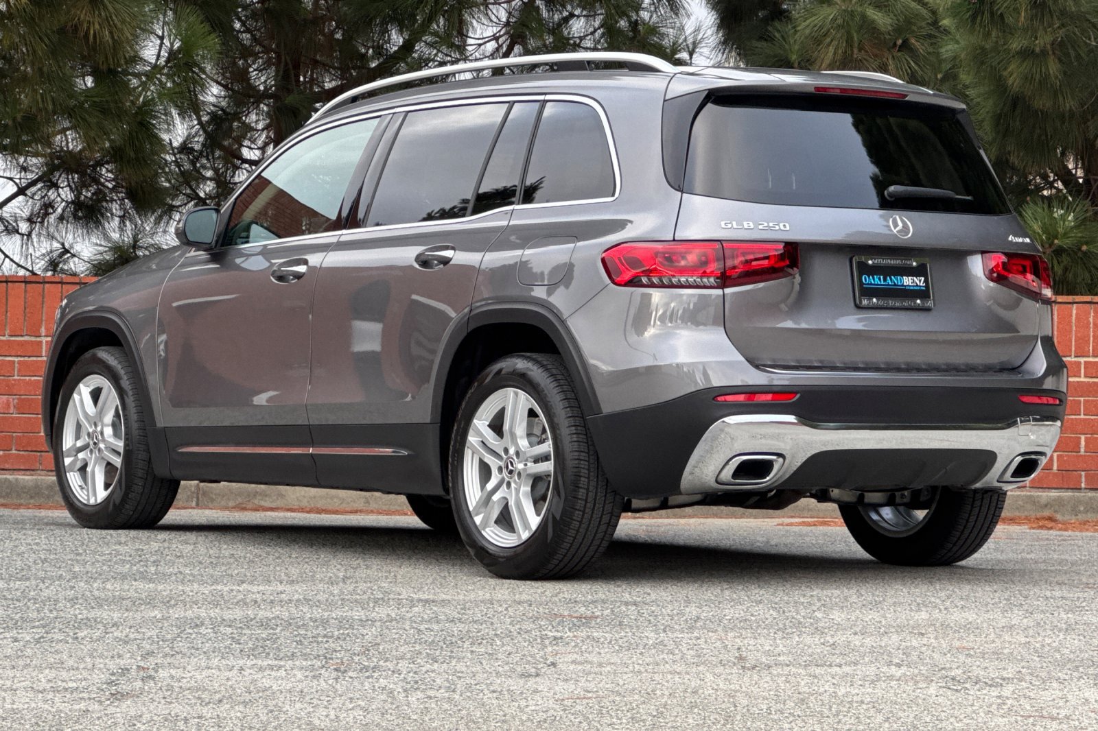 Used 2022 Mercedes-Benz GLB 250 4MATIC image 6