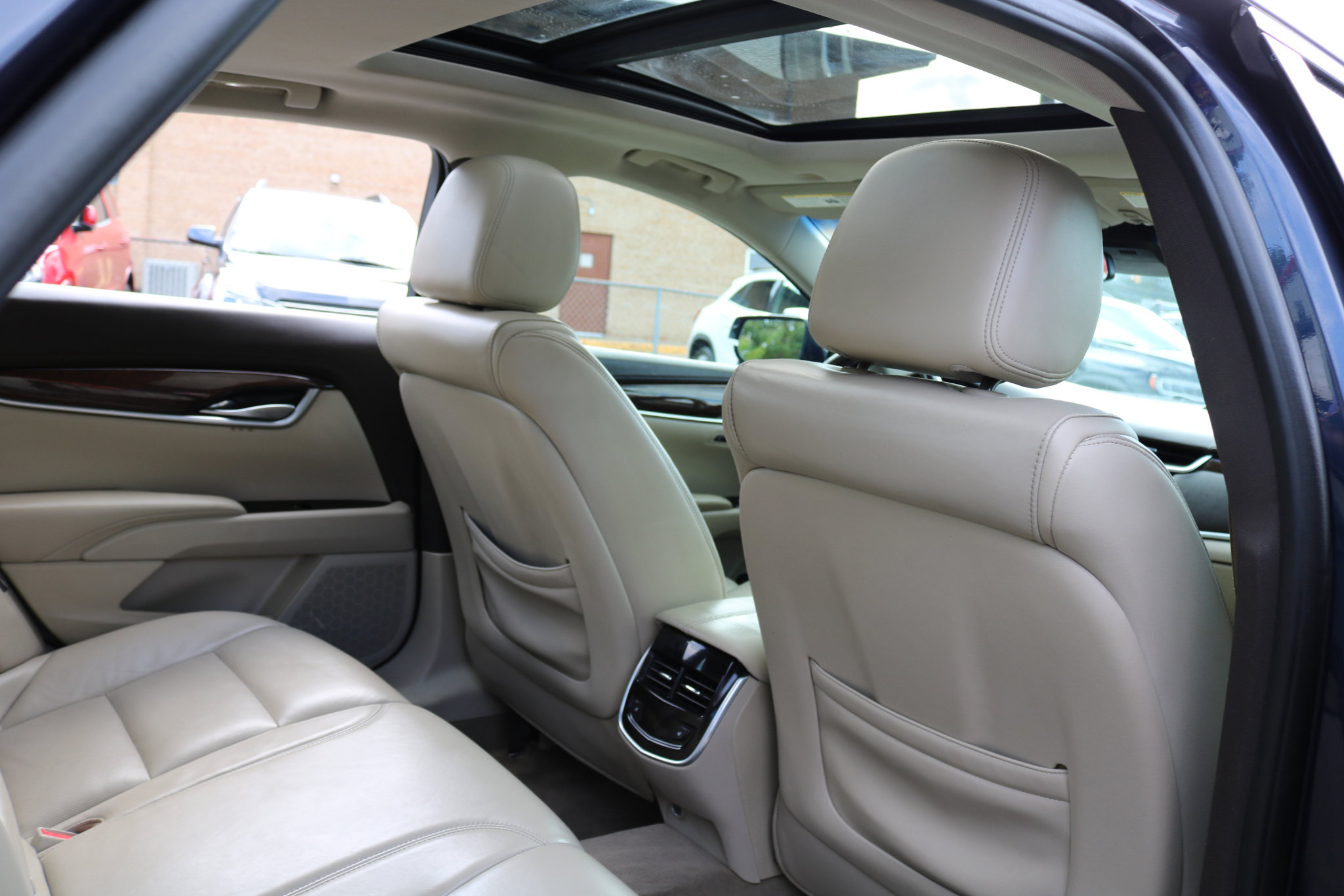 Used 2016 Cadillac XTS Luxury w/ Driver Awareness Package image 31