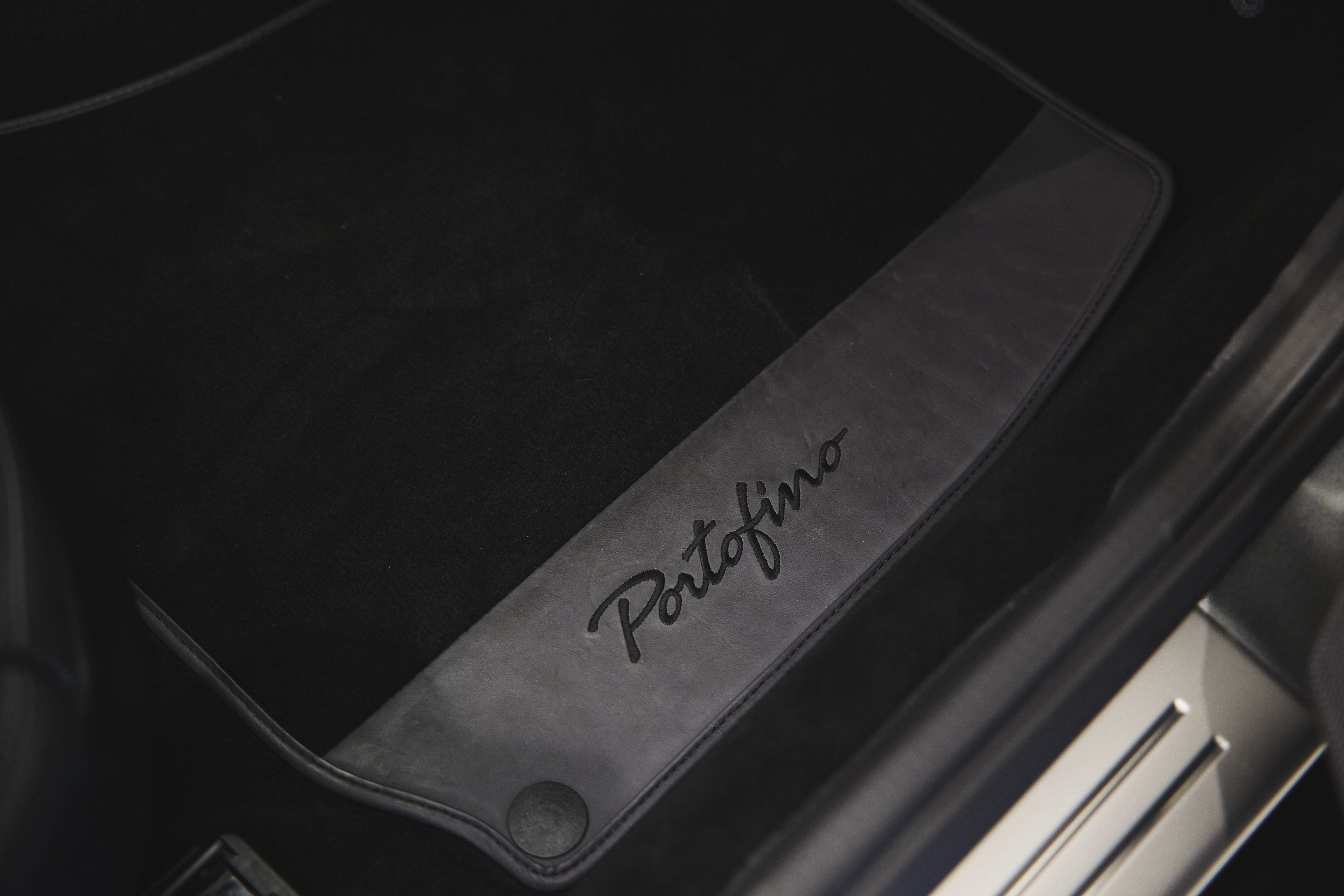 Used 2019 Ferrari Portofino RWD image 39