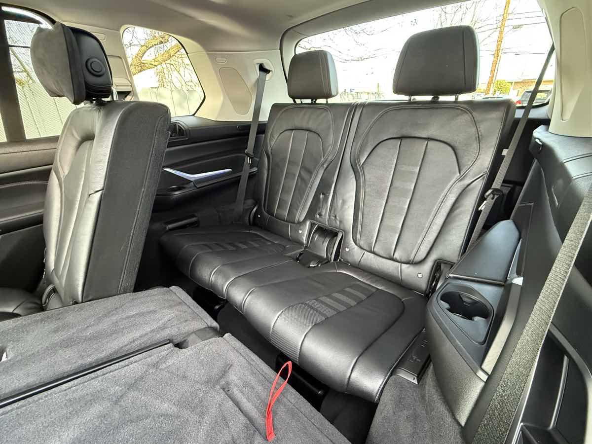 Used 2019 BMW X7 xDrive50i w/ Premium Package image 19