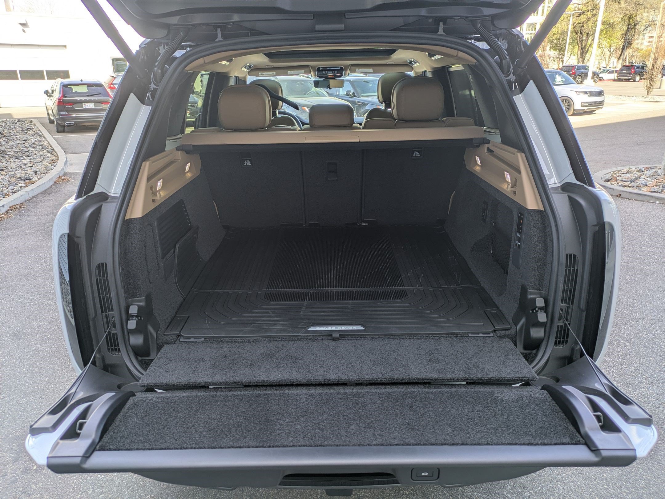 New 2026 Land Rover Range Rover SE AWD/4WD image 30
