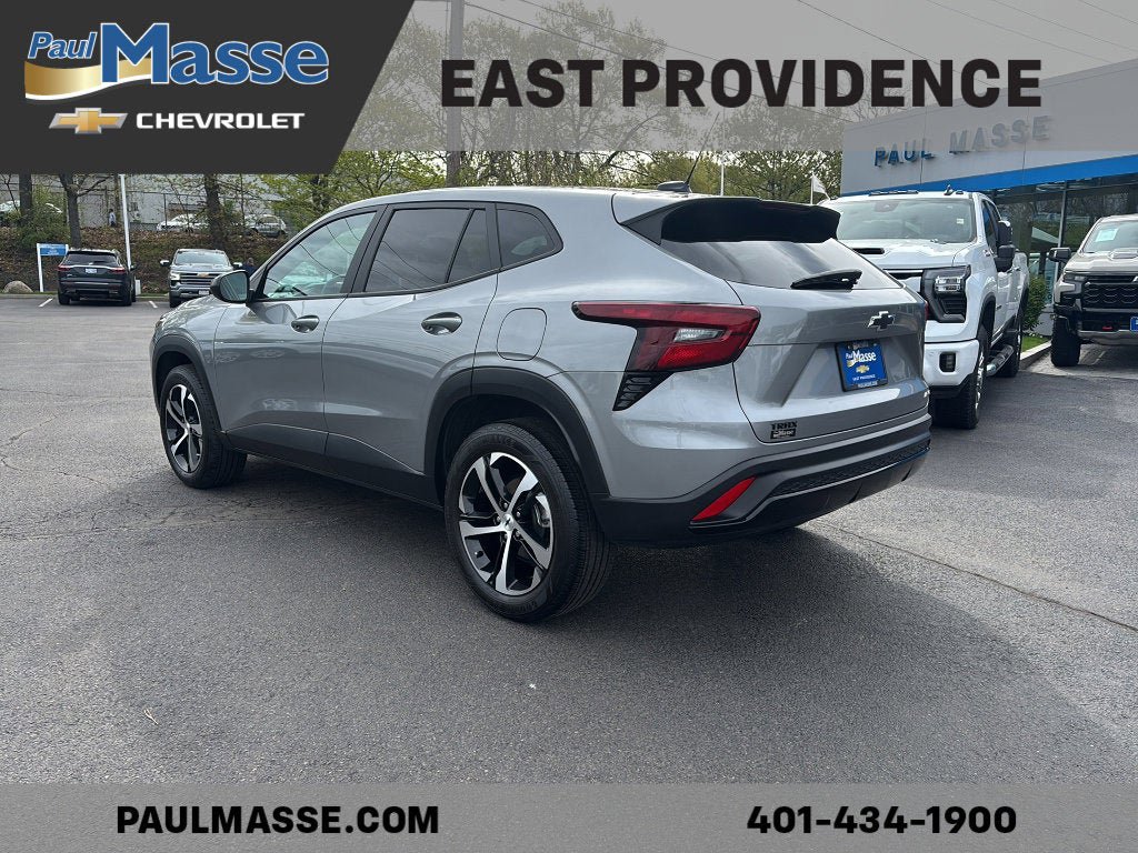 Certified 2024 Chevrolet Trax RS FWD image 5