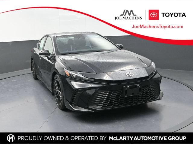 New 2026 Toyota Camry SE w/ Multimedia Upgrade Package
