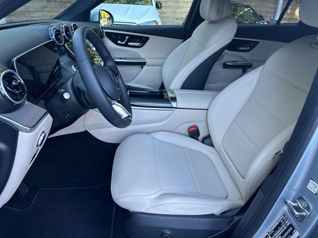 Used 2026 Mercedes-Benz GLC 300 image 13