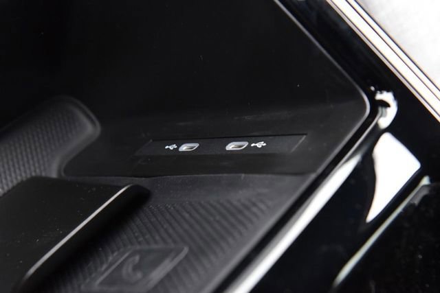 New 2026 Volkswagen ID.4 Pro image 17