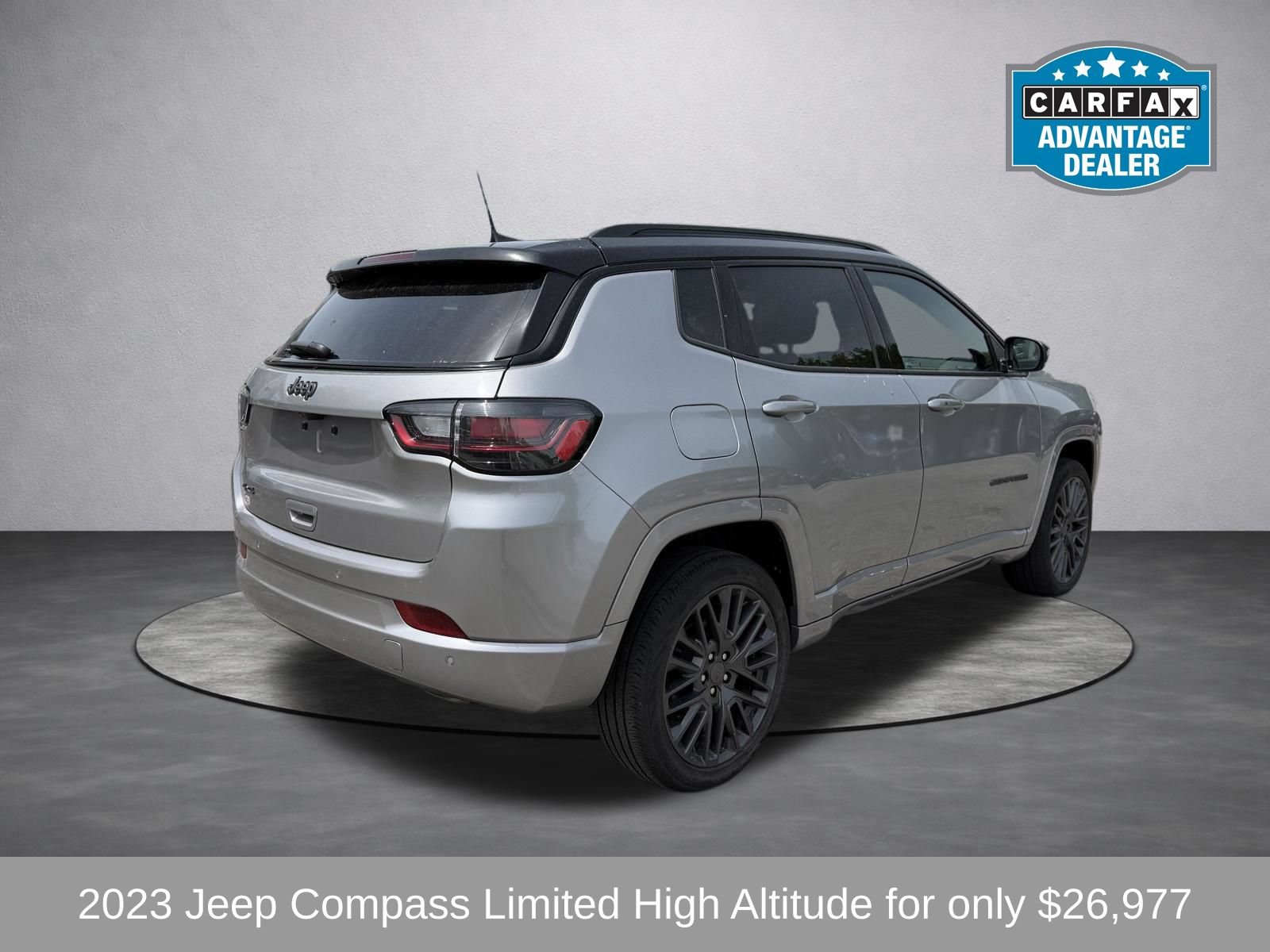 Used 2023 Jeep Compass High Altitude AWD/4WD image 3