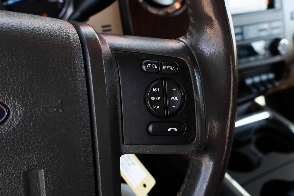 Used 2012 Ford F250 Lariat w/ Lariat Interior Pkg AWD/4WD image 27