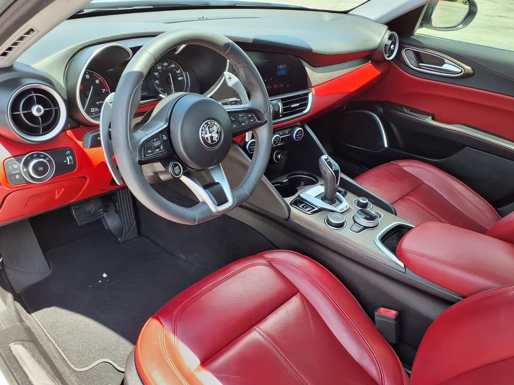 Used 2021 Alfa Romeo Giulia Ti w/ Nero Edizione RWD image 23