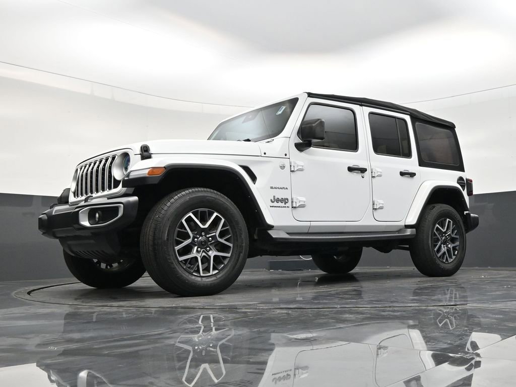 Used 2024 Jeep Wrangler Sahara image 20