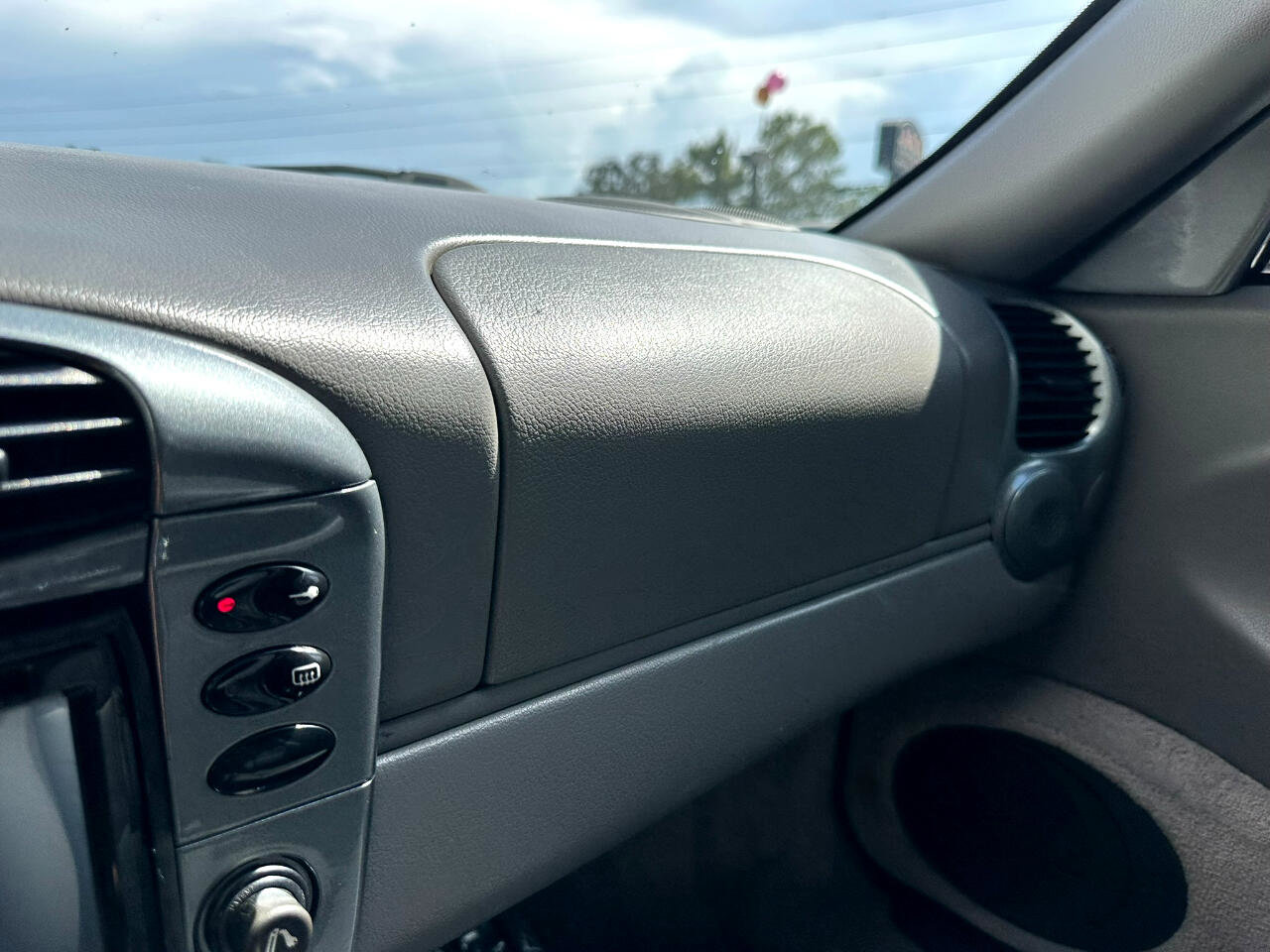 Used 2001 Porsche 911 Carrera image 34