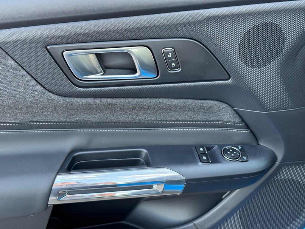 New 2025 Ford Mustang EcoBoost image 11