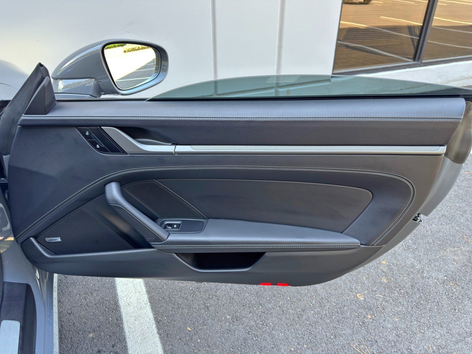 Used 2025 Porsche 911 Carrera w/ Premium Package RWD image 41