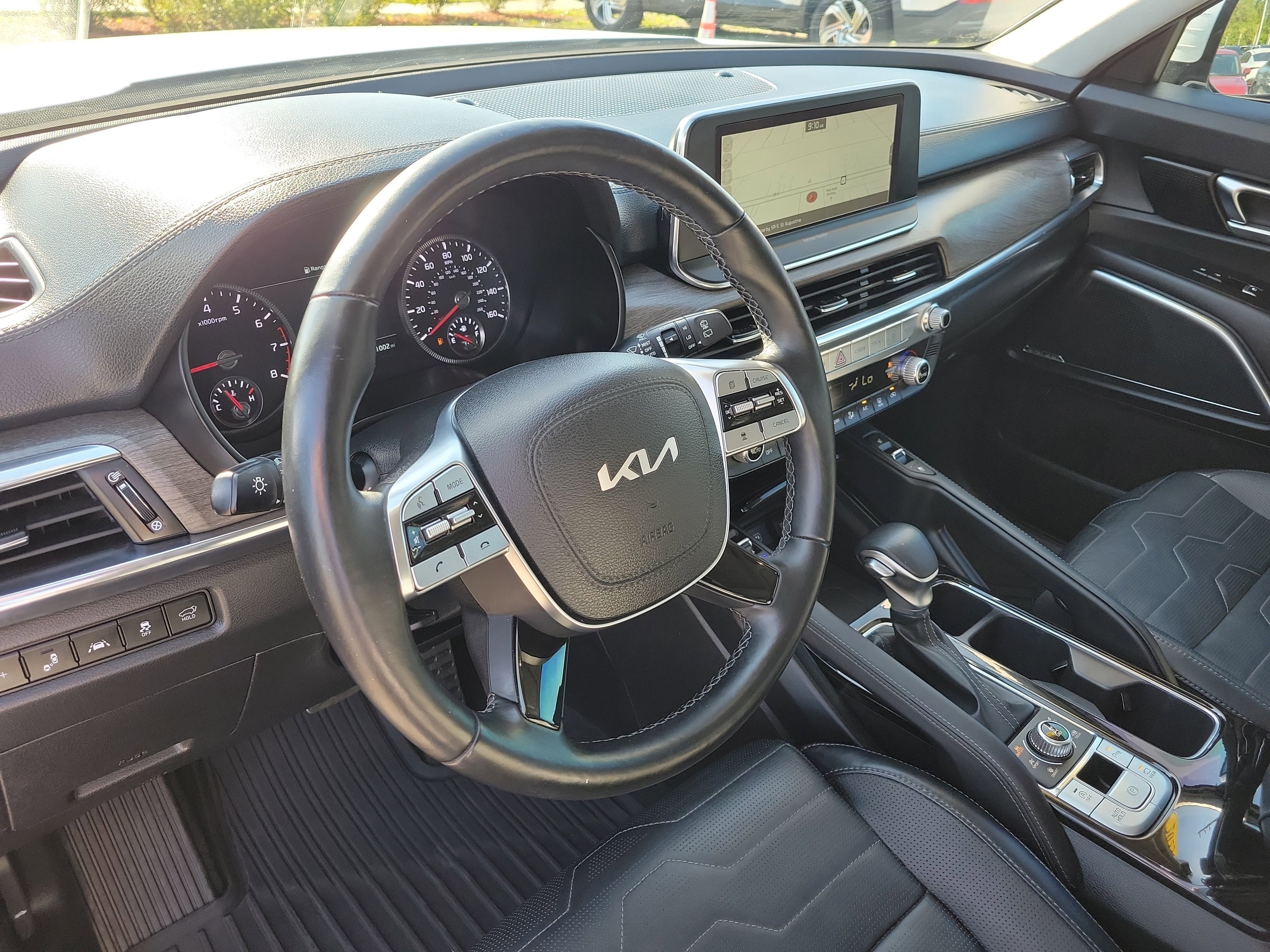 Certified 2022 Kia Telluride SX w/ SX Prestige Package AWD/4WD image 24