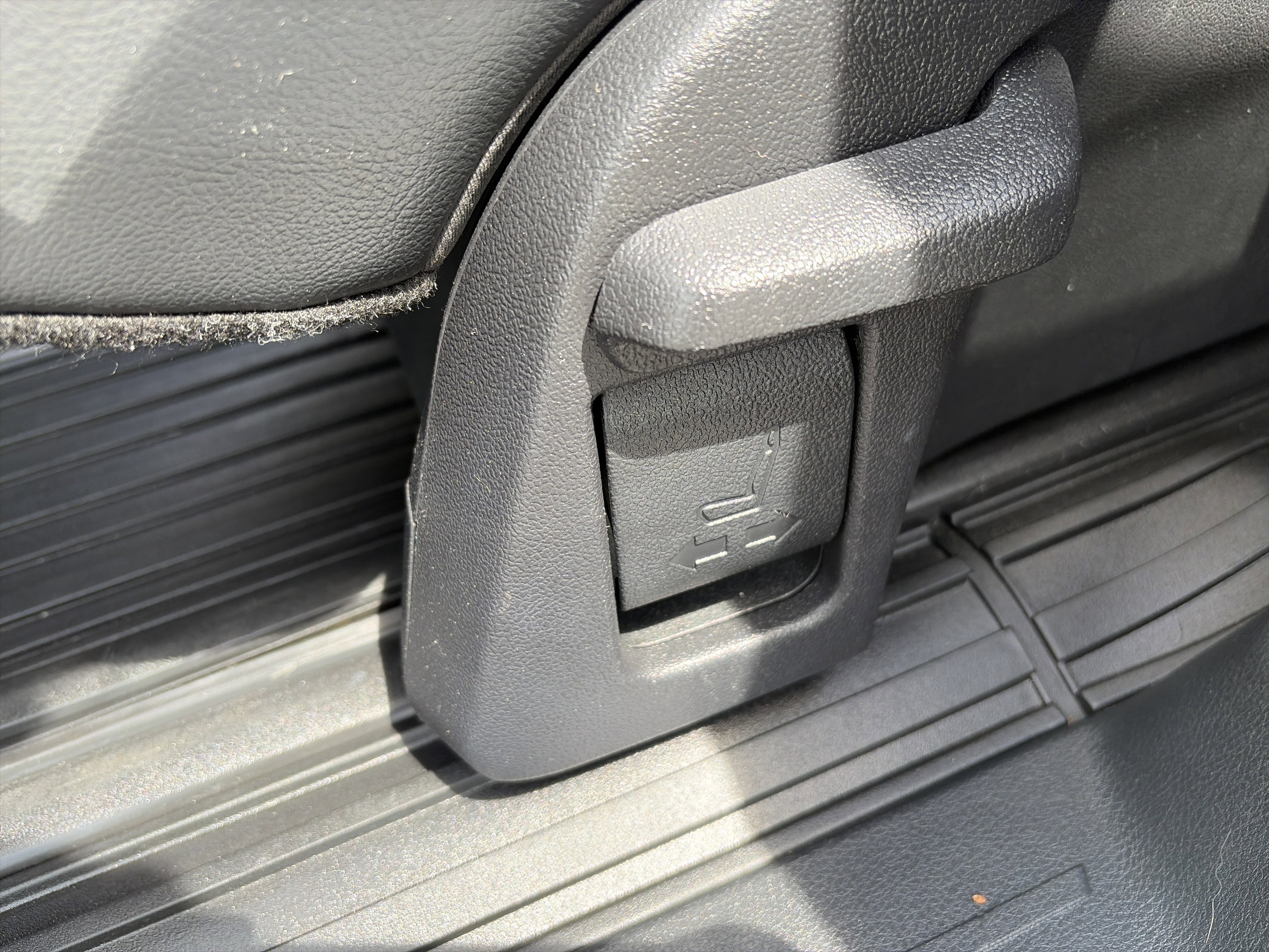 Used 2022 Toyota Sienna XSE AWD/4WD image 24